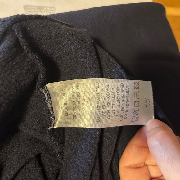 Quince Crewneck Sweatshirt - Picture 4 of 4